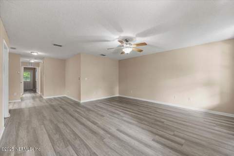 4527 Clairmont Road, Jacksonville FL - photo 8 of 41