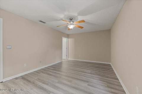 4527 Clairmont Road, Jacksonville FL - photo 21 of 41