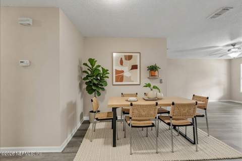 4527 Clairmont Road, Jacksonville FL - photo 16 of 41
