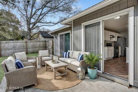 6975 Huntington Woods Circle, Jacksonville FL - photo 22 of 25