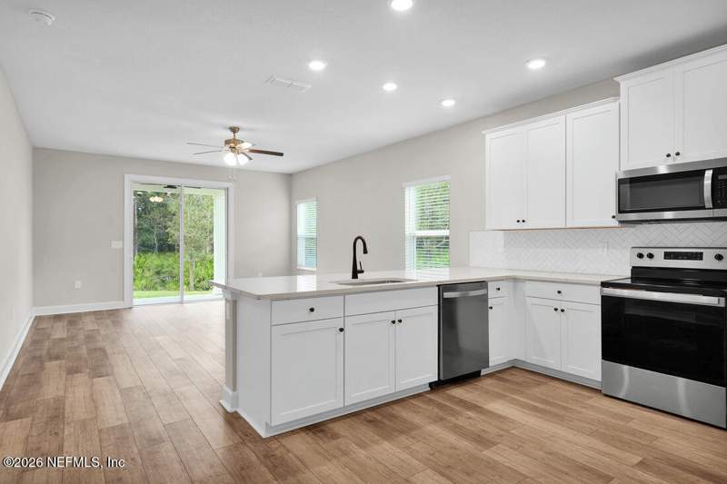 3 bedroom Single Family Residence at 6970 Canoe Birch Road, Villages Of Westport, Jacksonville — photo 5