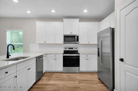 6970 Canoe Birch Road, Jacksonville FL - photo 8 of 20