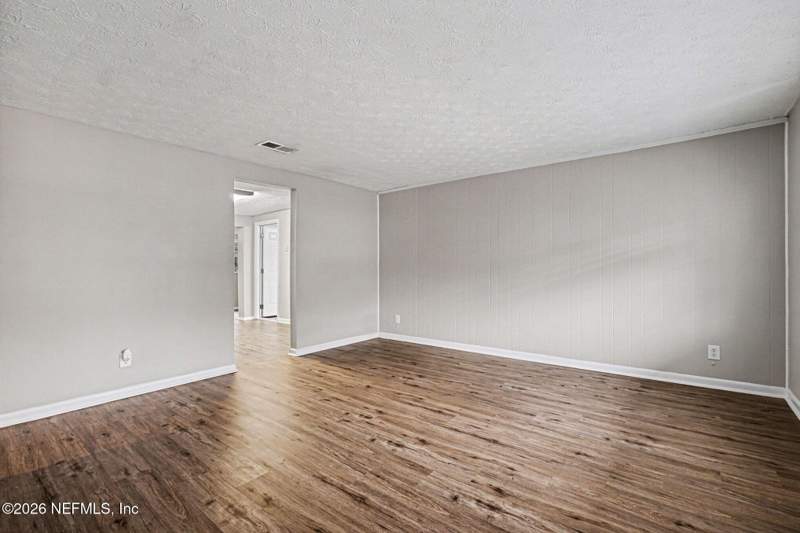 4 bedroom Single Family Residence at 8417 Barracuda Road, Oak Hill, Jacksonville — photo 3