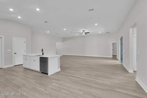 6909 Big Juniper Court, Jacksonville FL - photo 9 of 18
