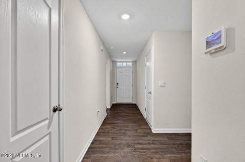 6260 Bucking Bronco Drive, Jacksonville FL - photo 9 of 63