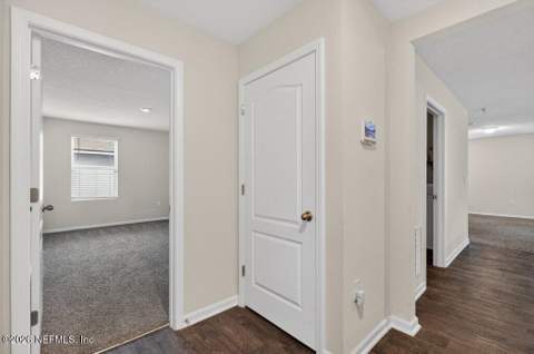 6260 Bucking Bronco Drive, Jacksonville FL - photo 11 of 63