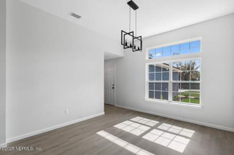 6894 Barney Road, Jacksonville FL - photo 7 of 37