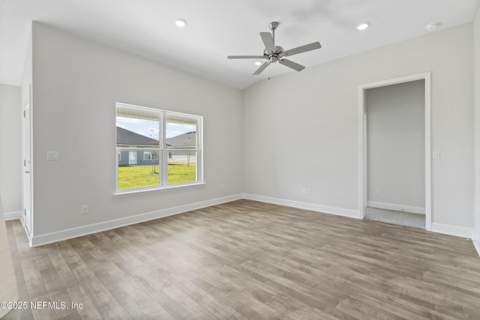8357 Helmsley Boulevard, Jacksonville FL - photo 7 of 26