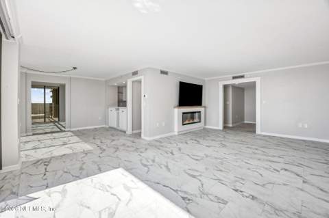 4401 Lakeside Drive #804, Jacksonville FL - photo 17 of 73