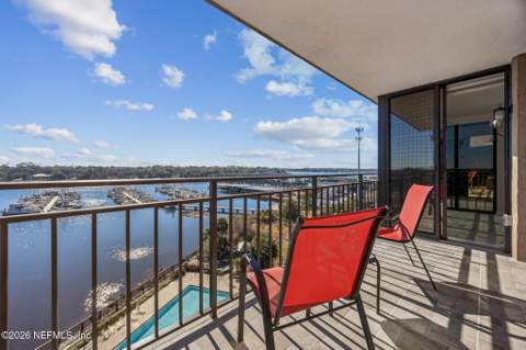4401 Lakeside Drive #804, Jacksonville FL - photo 15 of 73