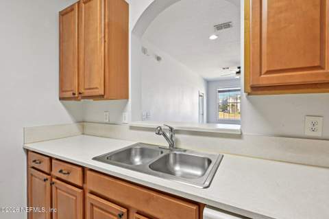 7801 Point Meadows Drive #8209, Jacksonville FL - photo 8 of 31