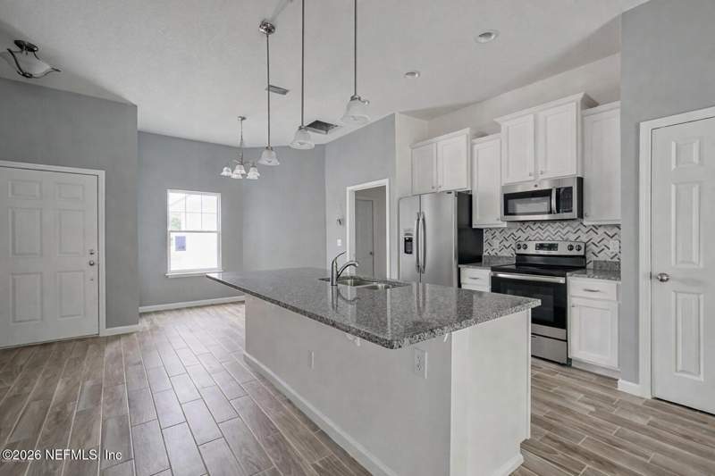 4 bedroom Single Family Residence at 6080 Patriots Landing Lane, Patriots Landing, Jacksonville — photo 2