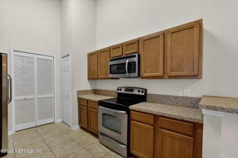 6915 Ortega Woods Drive #3-12, Jacksonville FL - photo 11 of 49