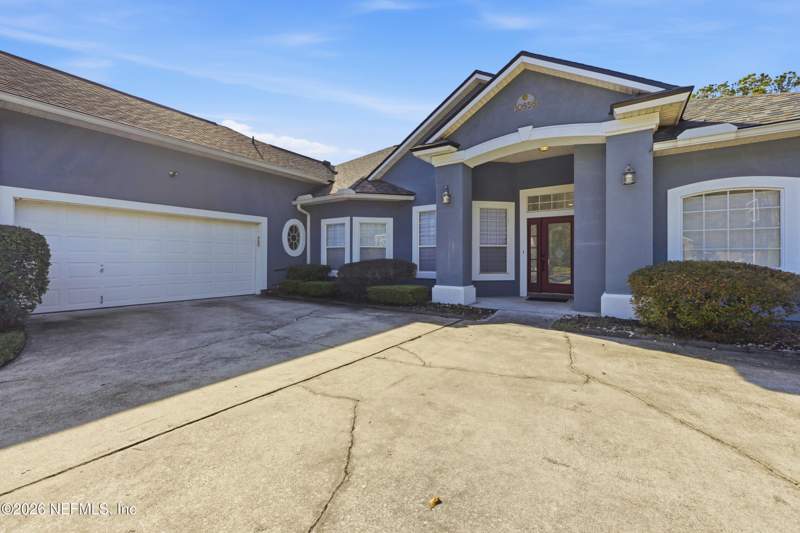 5 bedroom Single Family Residence at 10858 Hamilton Downs Court, Hamilton Downs, Jacksonville — photo 2