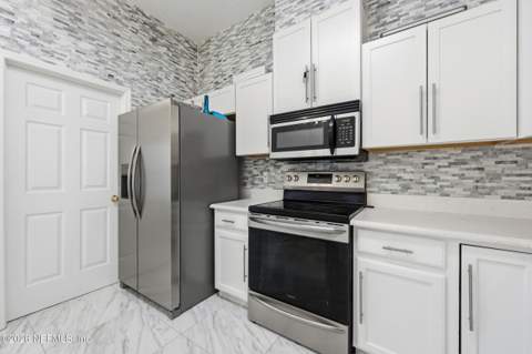 10858 Hamilton Downs Court, Jacksonville FL - photo 15 of 44