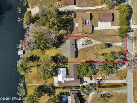 929 Lake Asbury Drive, Green Cove Springs FL - photo 6 of 48