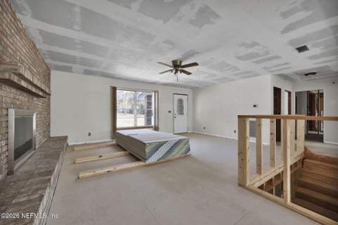 929 Lake Asbury Drive, Green Cove Springs FL - photo 13 of 48