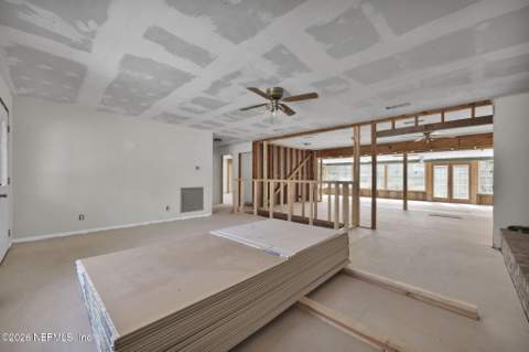 929 Lake Asbury Drive, Green Cove Springs FL - photo 14 of 48