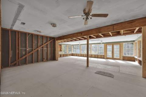 929 Lake Asbury Drive, Green Cove Springs FL - photo 15 of 48