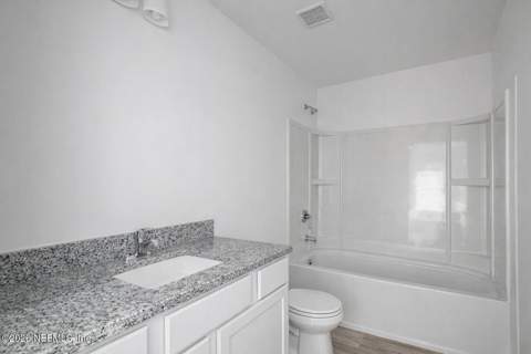 6080 Patriots Landing Lane, Jacksonville FL - photo 12 of 16