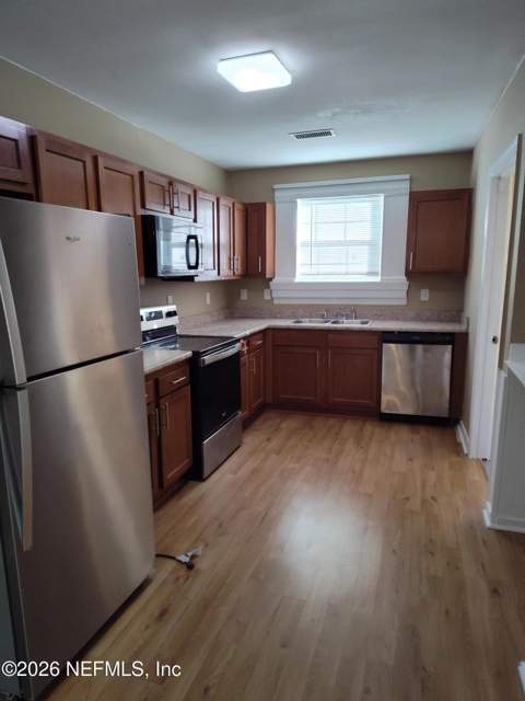 1357 W 11th Street, Jacksonville FL - photo 6 of 13