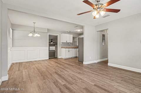 4721 Portsmouth Avenue, Jacksonville FL - photo 6 of 20