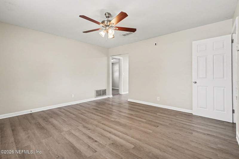 4 bedroom Single Family Residence at 11325 Soforenko Drive, San Mateo, Jacksonville — photo 2