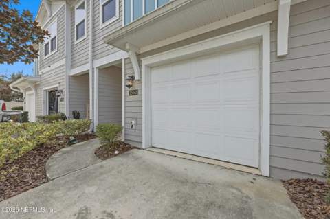 2552 Sandy Dune Drive, Jacksonville FL - photo 6 of 42