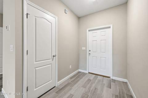 2552 Sandy Dune Drive, Jacksonville FL - photo 9 of 42