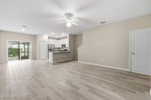 2552 Sandy Dune Drive, Jacksonville FL - photo 10 of 42