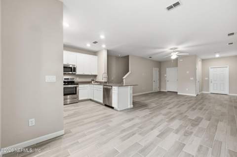 2552 Sandy Dune Drive, Jacksonville FL - photo 19 of 42
