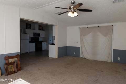 8215 Lenox Avenue, Jacksonville FL - photo 14 of 35