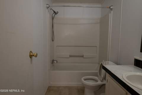 8215 Lenox Avenue, Jacksonville FL - photo 16 of 35