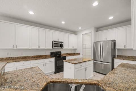 4495 Gray Hawk Street, Orange Park FL - photo 14 of 43