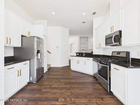 5970 Green Pond Drive, Jacksonville FL - photo 11 of 26
