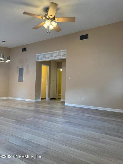 3842 Ruby Drive, Jacksonville FL - photo 7 of 38