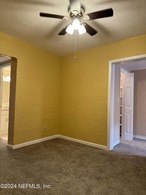 3842 Ruby Drive, Jacksonville FL - photo 10 of 38
