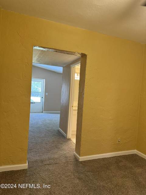 3842 Ruby Drive, Jacksonville FL - photo 11 of 38