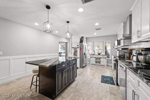 3660 Mandarin Woods Drive, Jacksonville FL - photo 8 of 32