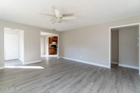 9620 Harriet Avenue, Jacksonville FL - photo 7 of 28