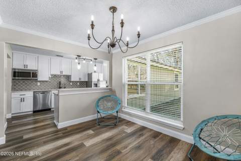 12071 Blackfoot Trail, Jacksonville FL - photo 17 of 58