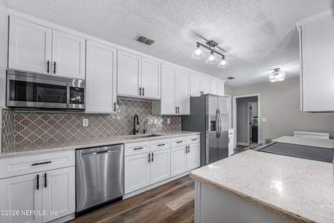 12071 Blackfoot Trail, Jacksonville FL - photo 19 of 58