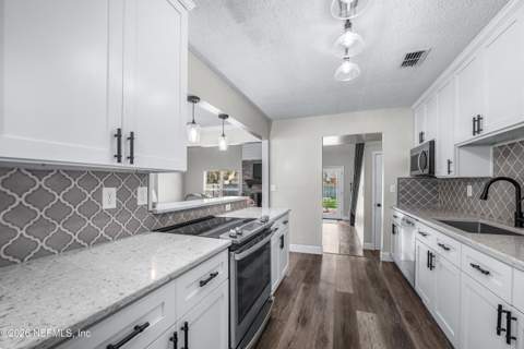 12071 Blackfoot Trail, Jacksonville FL - photo 22 of 58