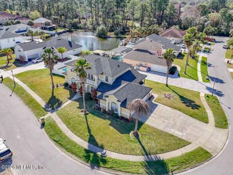 4321 Boat Club Drive, Jacksonville FL - photo 9 of 40