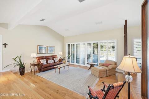 7946 Quailwood Drive, Jacksonville FL - photo 9 of 61
