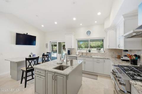7946 Quailwood Drive, Jacksonville FL - photo 16 of 61