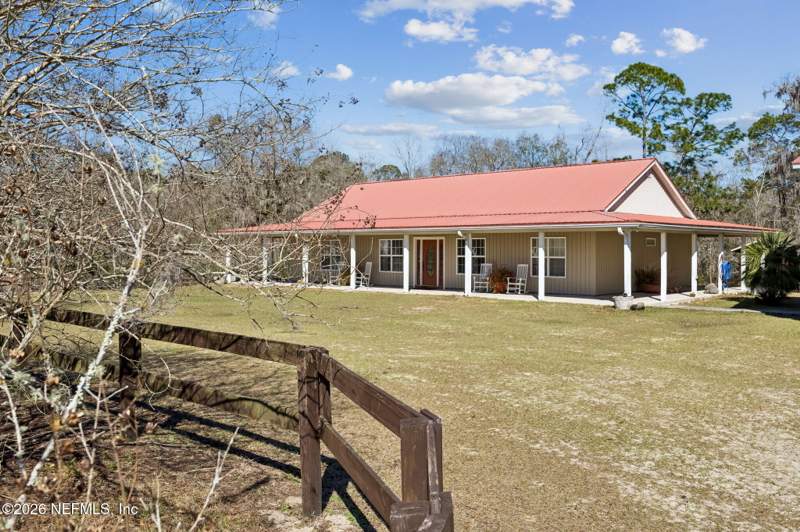 3 bedroom Single Family Residence at 4564 Crazy Horse Avenue #B, Middleburg, Middleburg — photo 4