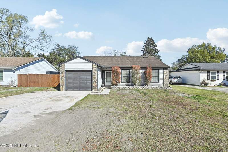 3 bedroom Single Family Residence at 12717 Allport Road, Del Rio, Jacksonville — photo 2
