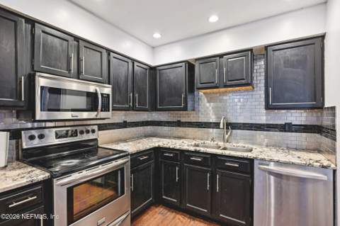12717 Allport Road, Jacksonville FL - photo 17 of 47