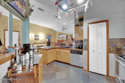 3483 Wentworth Circle, Jacksonville FL - photo 11 of 51